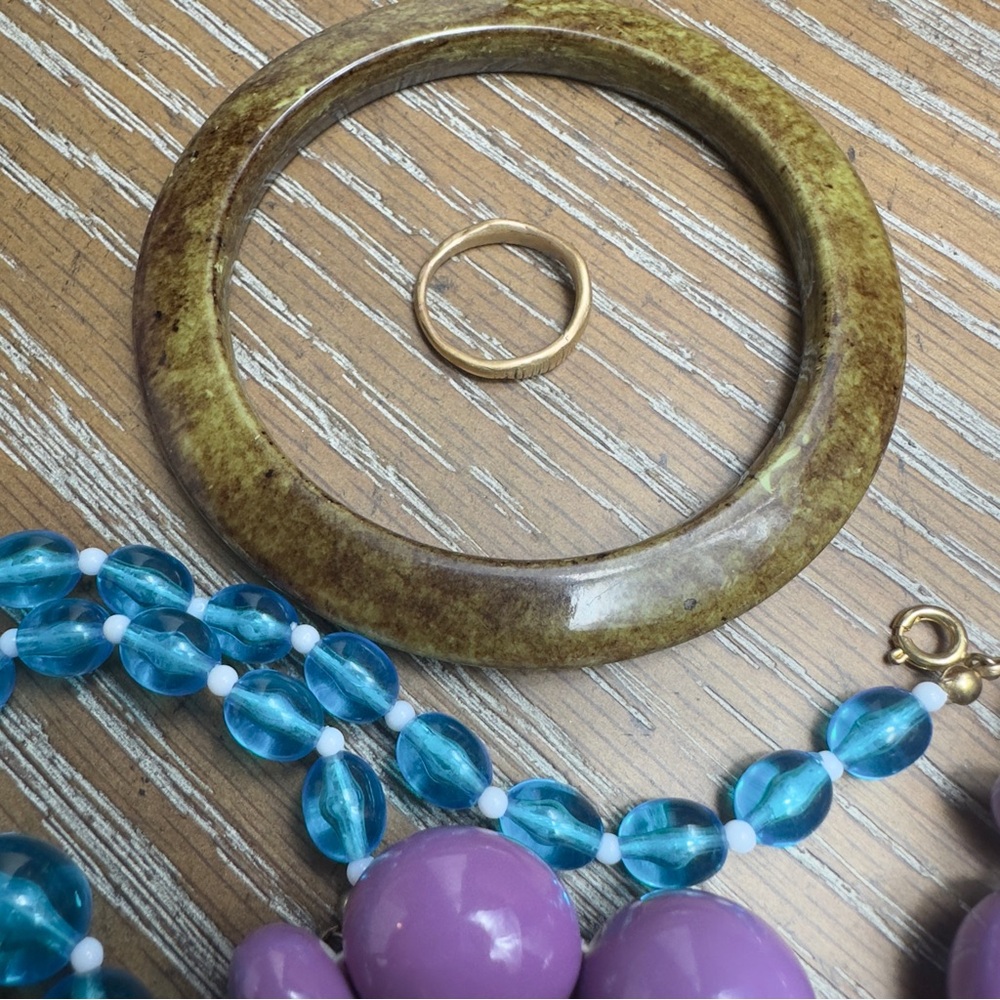 Jewelry Lot - Picture 8 of 16